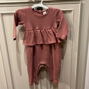 Kate Quinn, long sleeve jumper